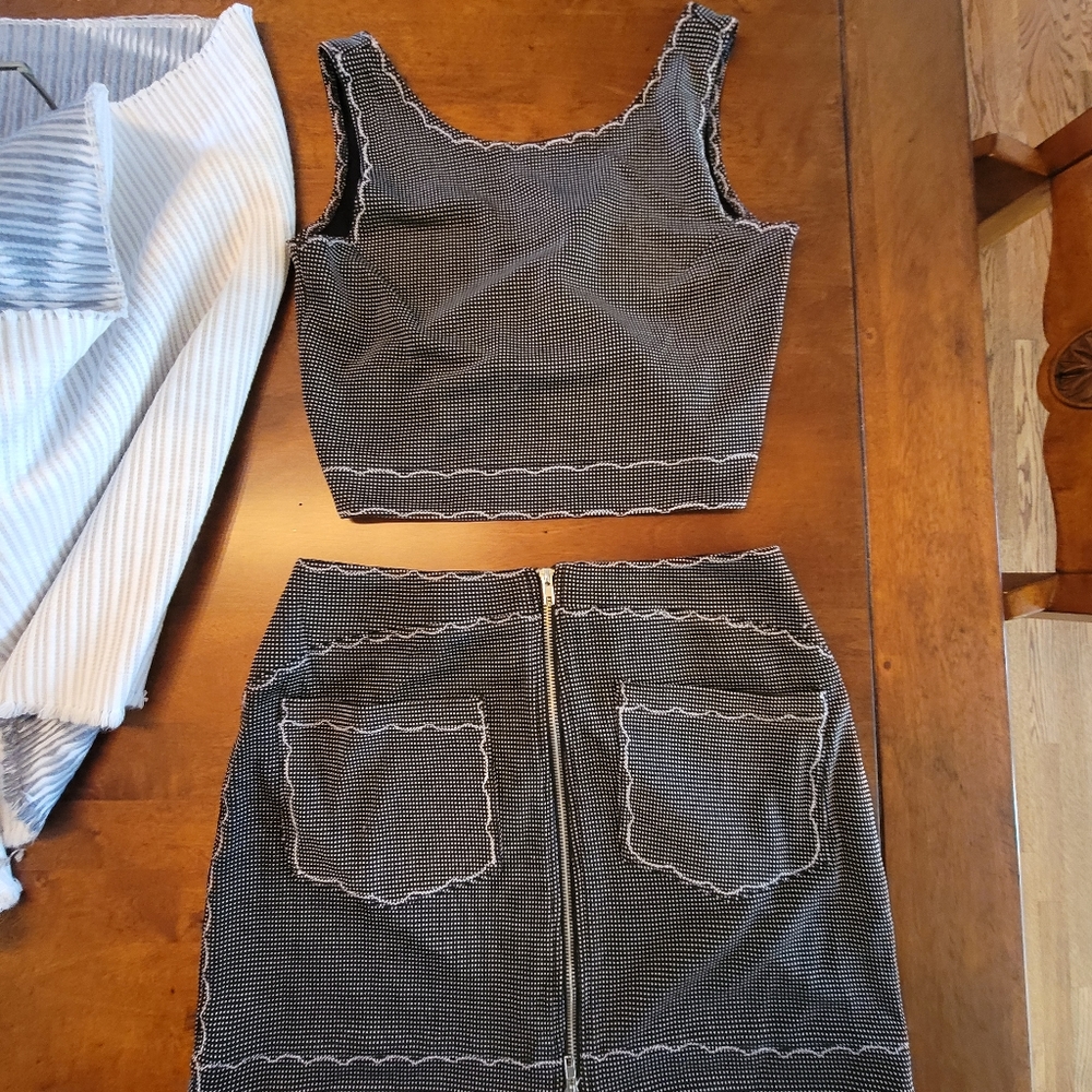 Storia Two Piece Set New With Tags Size Medium M
